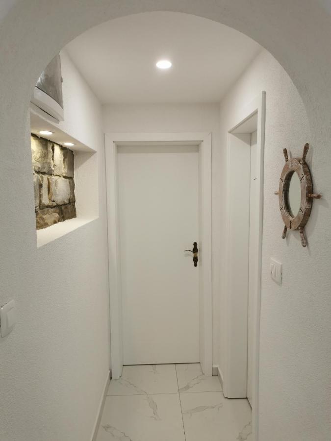 Apartma Kantina Ankaran Luaran gambar